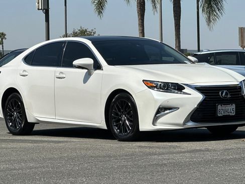 Used 2018 Lexus ES 350 w/ Navigation System Package FWD image 6