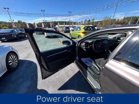 Used 2023 Toyota Camry XSE image 27