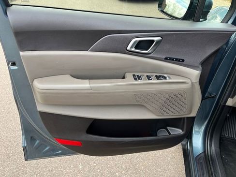 Used 2026 Kia Carnival SX image 6