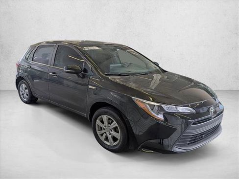 Used 2024 Toyota Corolla LE image 3