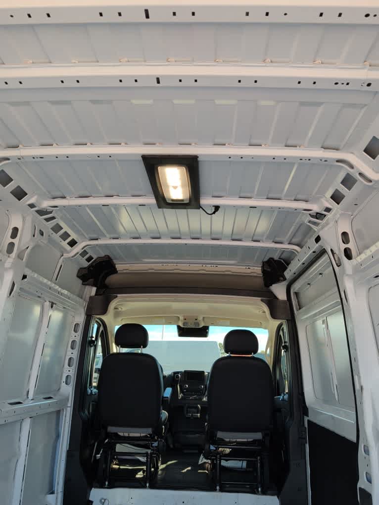 Used 2025 RAM ProMaster 2500 w/ Convenience Group FWD image 15