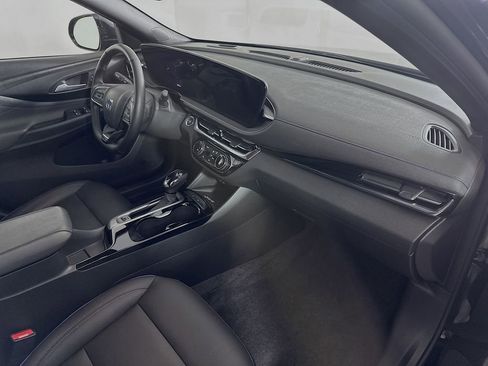 Used 2024 Buick Envista Sport Touring w/ Convenience I Package image 35