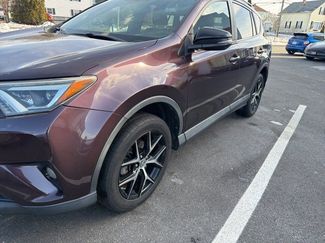 Used 2016 Toyota RAV4 SE video 1