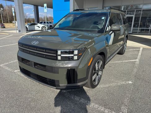 Used 2025 Hyundai Santa Fe Limited image 1