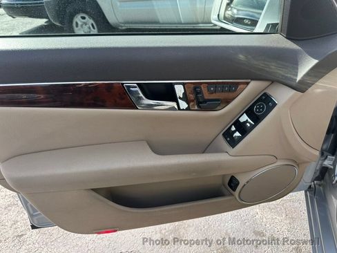 Used 2011 Mercedes-Benz C 300 Sedan image 20