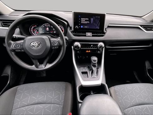 Used 2024 Toyota RAV4 XLE FWD image 15