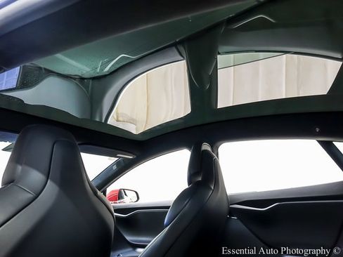 Used 2018 Tesla Model S 100D image 12