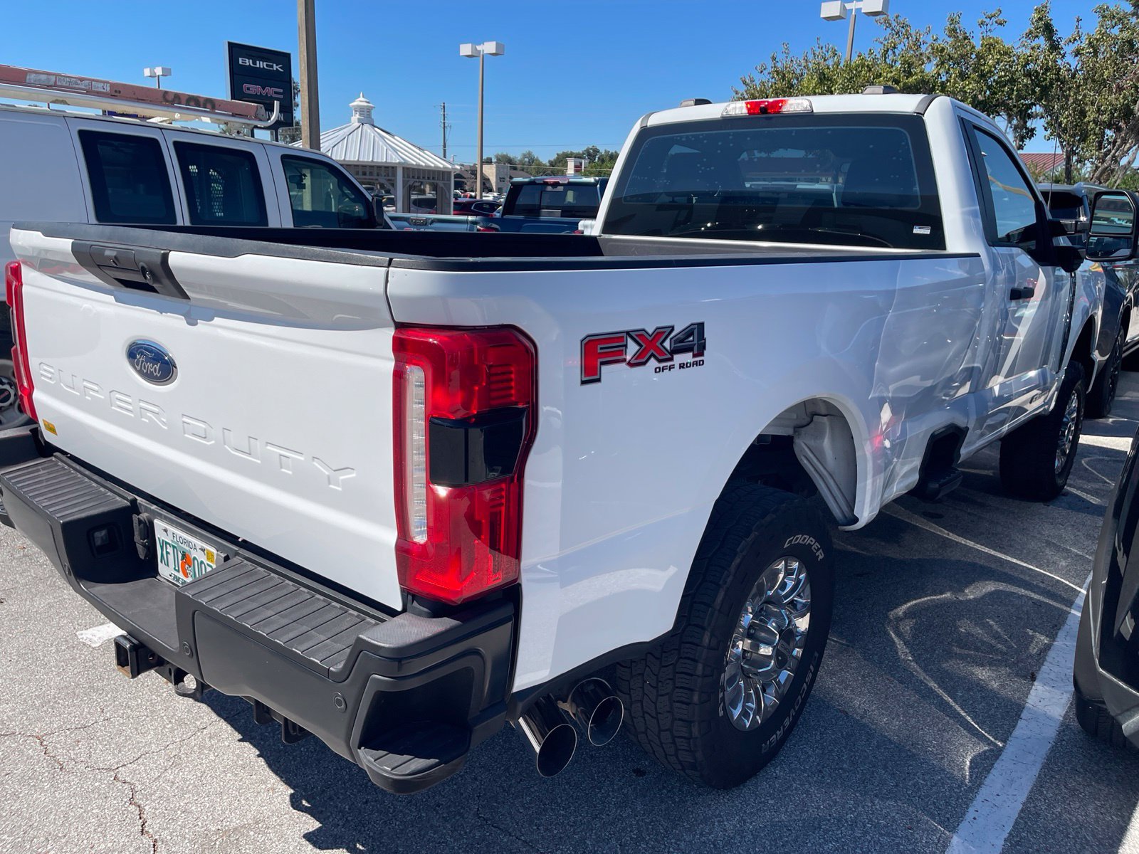 Used 2023 Ford F350 XL w/ 360-Degree Camera Package AWD/4WD image 5