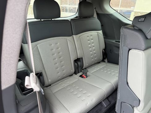 Used 2024 Kia EV9 Wind AWD/4WD image 15