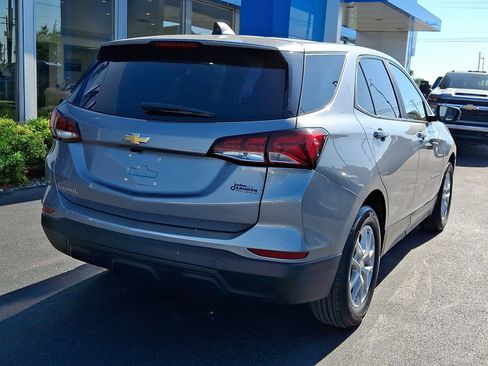 Used 2023 Chevrolet Equinox LS w/ LS Convenience Package FWD image 6