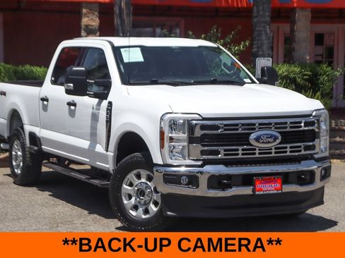 Used 2024 Ford F250 XLT AWD/4WD image 2