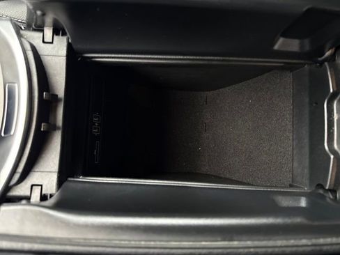 Used 2019 Mercedes-Benz GLC 350e 4MATIC image 26