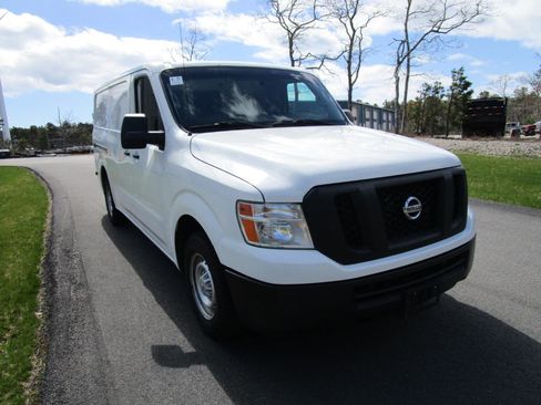 Used 2017 Nissan NV 2500 S w/ Power Basic Package RWD image 4