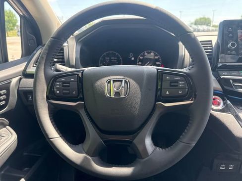 New 2026 Honda Odyssey Touring image 13