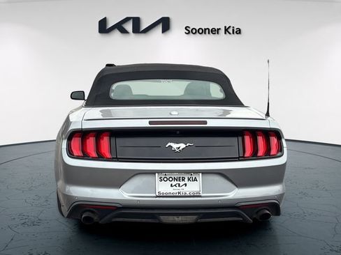 Used 2022 Ford Mustang Premium RWD image 5