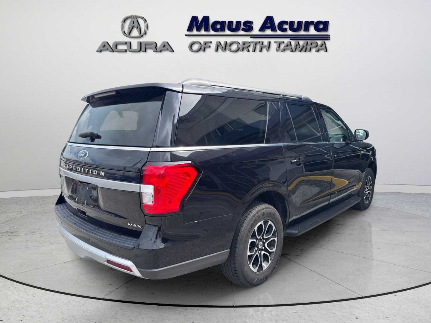 Used 2024 Ford Expedition Max XLT AWD/4WD image 5