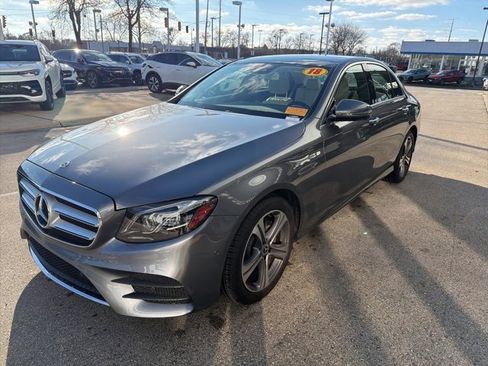 Certified 2018 Mercedes-Benz E 300 4MATIC image 7