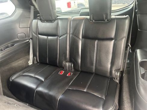 Used 2019 Nissan Pathfinder SL image 16