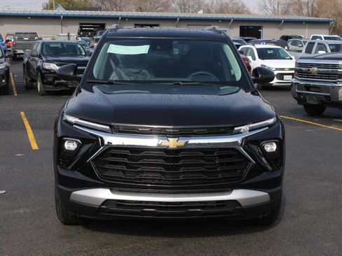 New 2026 Chevrolet TrailBlazer LT w/ Convenience Package AWD/4WD image 2