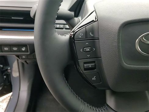 Used 2026 Toyota Prius XLE image 15