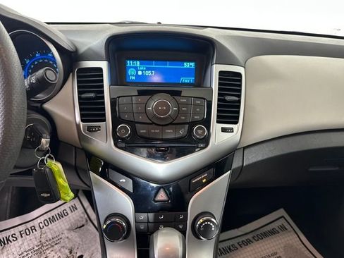 Used 2015 Chevrolet Cruze LS image 21