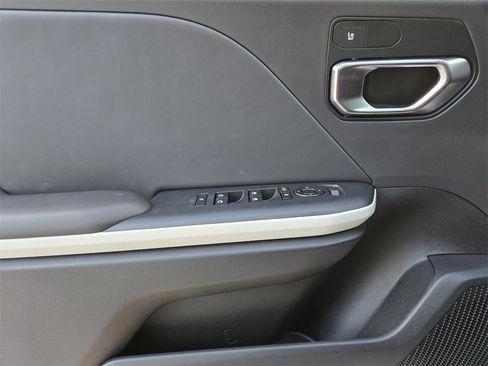 New 2025 Kia K4 GT-Line image 16