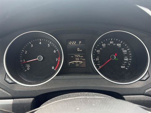 Used 2015 Volkswagen Jetta SE FWD image 9