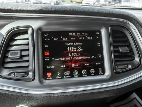 Used 2016 Dodge Challenger R/T RWD image 18