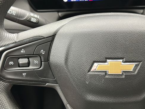 Used 2025 Chevrolet TrailBlazer LT w/ Driver Confidence Package AWD/4WD image 17