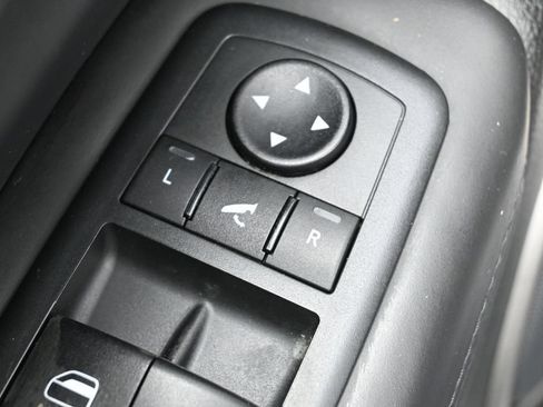 Used 2020 Jeep Grand Cherokee High Altitude AWD/4WD image 13
