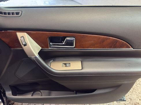 Used 2013 Lincoln MKX AWD image 21