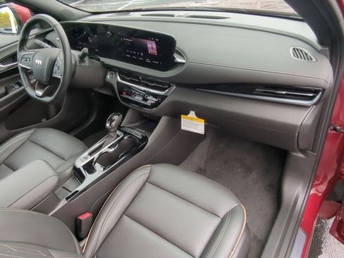 Used 2025 Buick Envista Avenir image 27