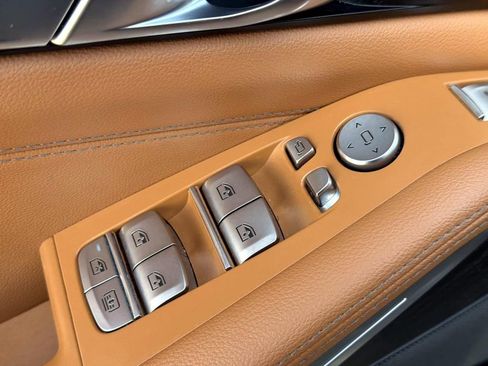 Used 2022 BMW X7 xDrive40i w/ Premium Package image 17