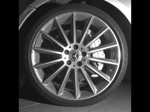 Used 2023 Mercedes-Benz E 450 Cabriolet image 9