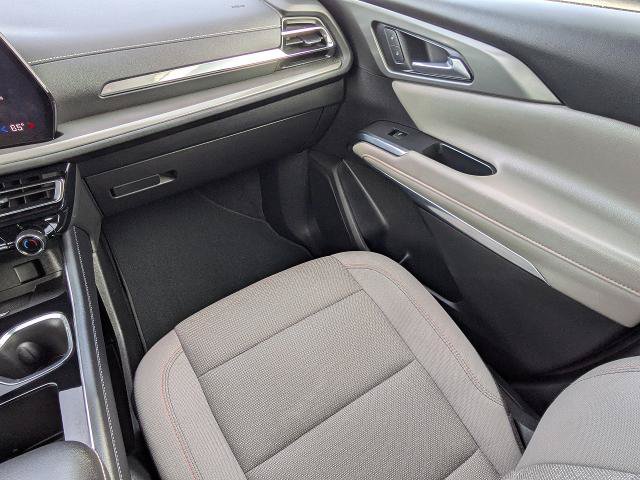 Certified 2026 Chevrolet Traverse LT w/ Driver Confidence Package FWD image 17