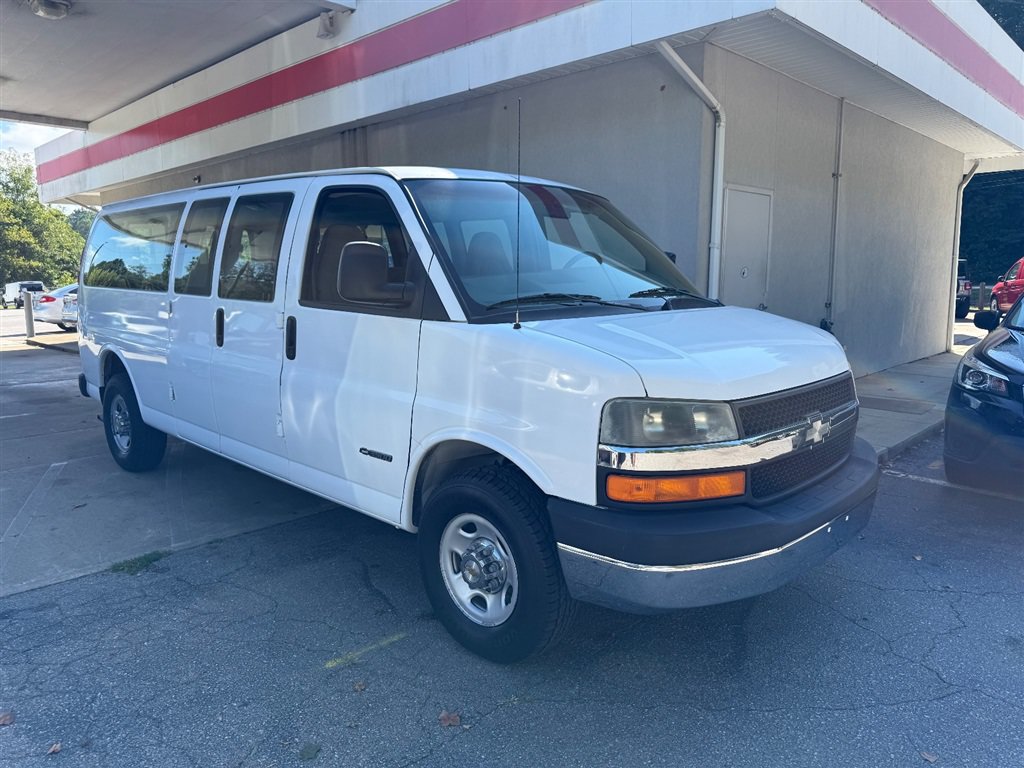 Used 2003 Chevrolet Express 3500 Extended Passenger w/ LS Preferred Equipment Group RWD image 1