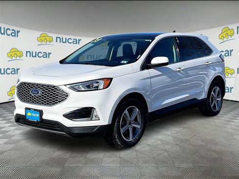 Used 2023 Ford Edge SEL w/ Convenience Package image 3