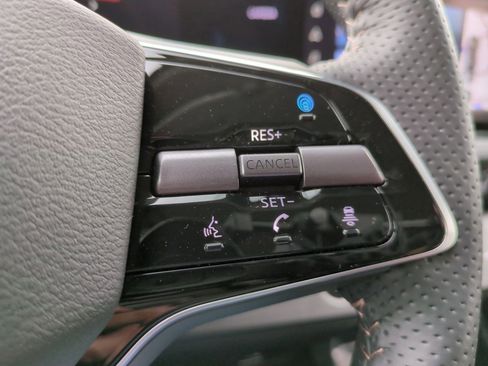 New 2024 Nissan Ariya AWD image 18