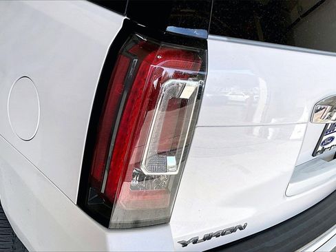 Used 2020 GMC Yukon Denali image 13