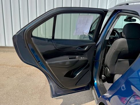 Used 2020 Chevrolet Equinox LT FWD image 15