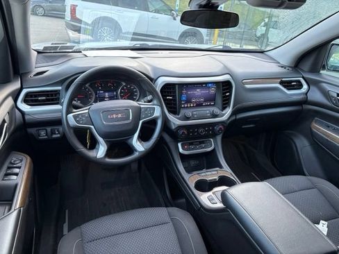 Used 2023 GMC Acadia SLE w/ Driver Convenience Package AWD/4WD image 11