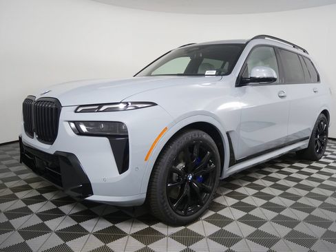 New 2027 BMW X7 xDrive40i w/ M Sport Package AWD/4WD image 7