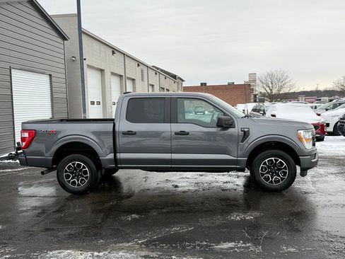 Used 2022 Ford F150 XL w/ STX Appearance Package image 2