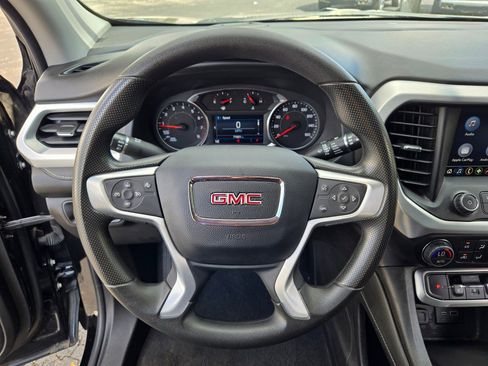 Used 2023 GMC Acadia SLE image 30