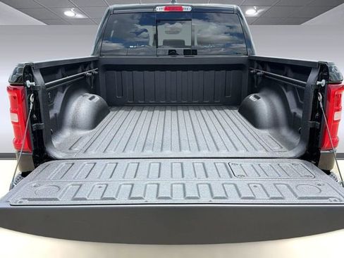 New 2026 RAM 1500 Laramie AWD/4WD image 32