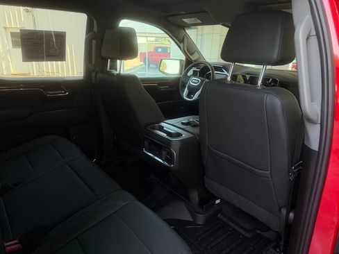 Used 2024 GMC Sierra 1500 Elevation w/ Elevation Premium Package AWD/4WD image 12