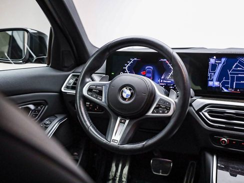 Used 2023 BMW 330i Sedan w/ M Sport Package image 17