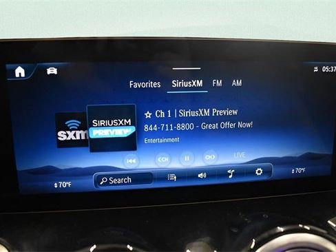 Used 2025 Mercedes-Benz GLB 250 4MATIC w/ Winter Package image 8