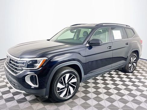 Used 2024 Volkswagen Atlas SE FWD image 4