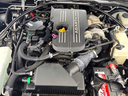 Used 2020 FIAT 124 Spider Abarth w/ Convenience Group image 26